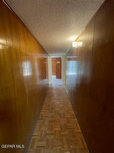 Building Photo - 3031 Van Buren Ave