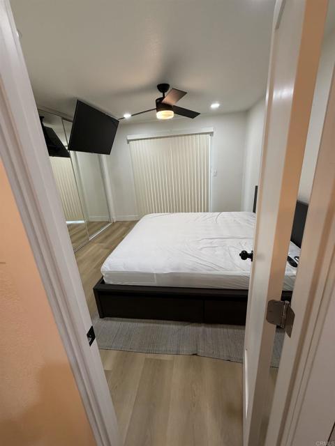 Building Photo - 817 Saugerties Ave