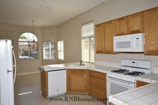 Building Photo - 408 Angelrock Ct