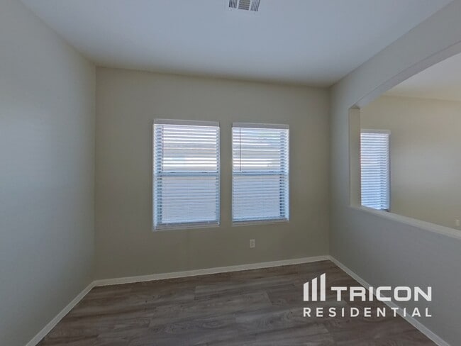 Building Photo - 40984 W Colby Dr