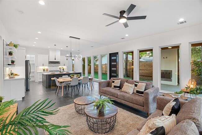 Building Photo - 6304 Middleham Pl