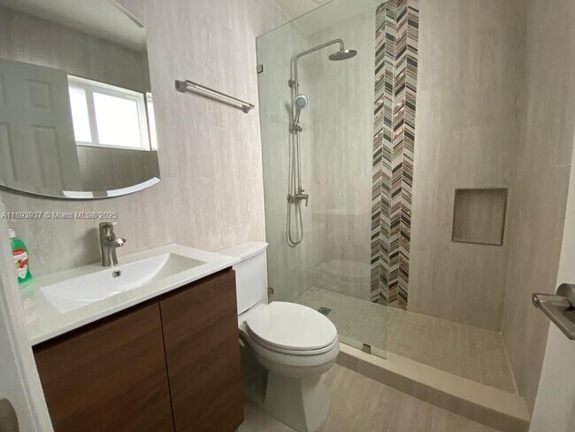Building Photo - 3260 SW 87th Pl
