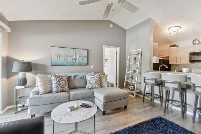 Building Photo - 2087 Hunters Glen Dr