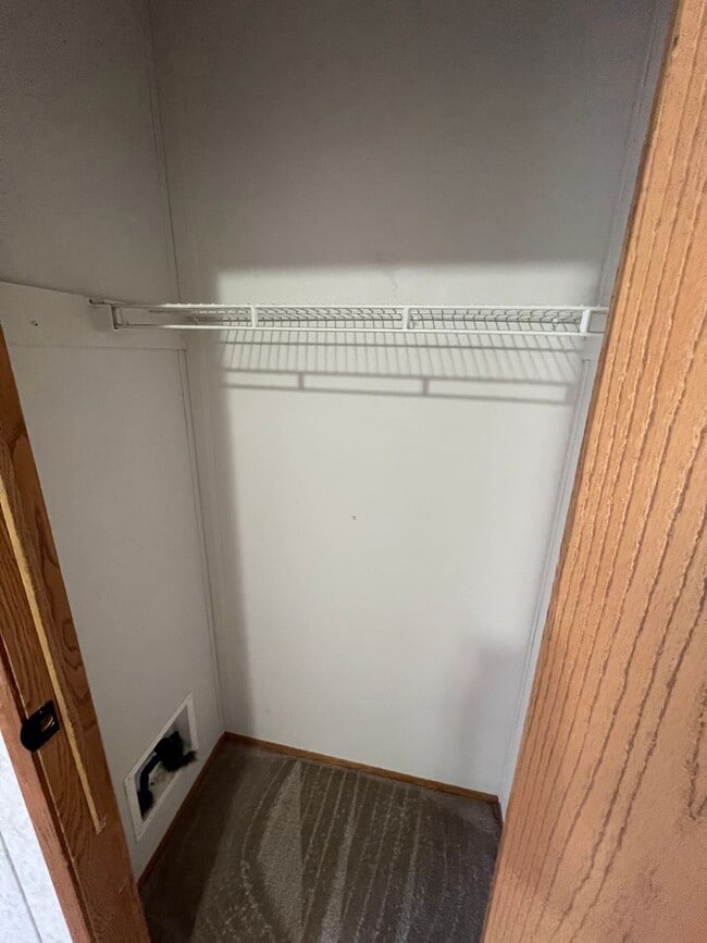Building Photo - 3 Bedroom 2 Bath High-End Mobile Home with...