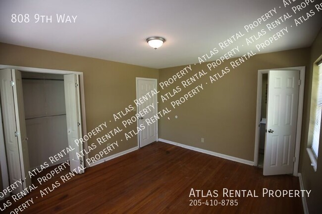 Building Photo - 808 9th Way