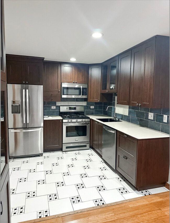 Building Photo - 4627 Eberly Ave