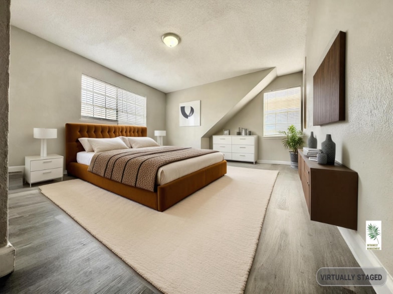 Building Photo - 3822 Englewood Cir