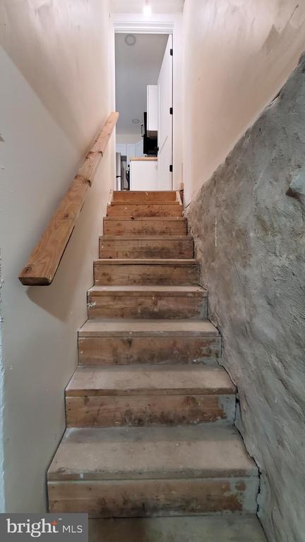 Building Photo - 1819 N Judson St