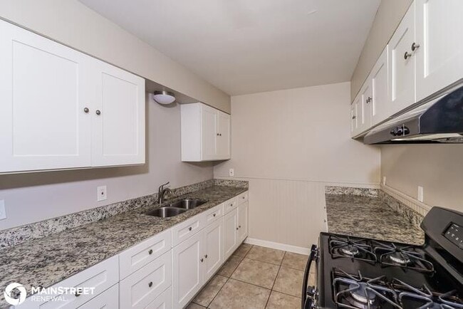 Building Photo - 933 Palatka Rd, Louisville, KY 40214