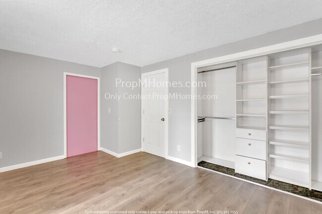 Building Photo - Secluded Nature Retreat: 3 Bedrooms + Bonus Space!