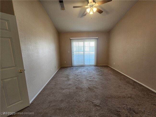 Building Photo - 5201 S Torrey Pines Dr
