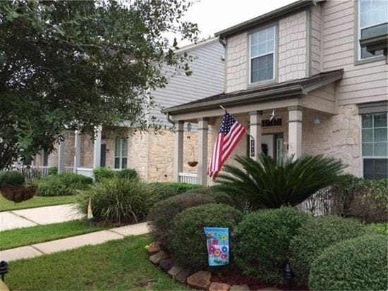 Private font Nice Landscape - 2810 Legends Crest Drive