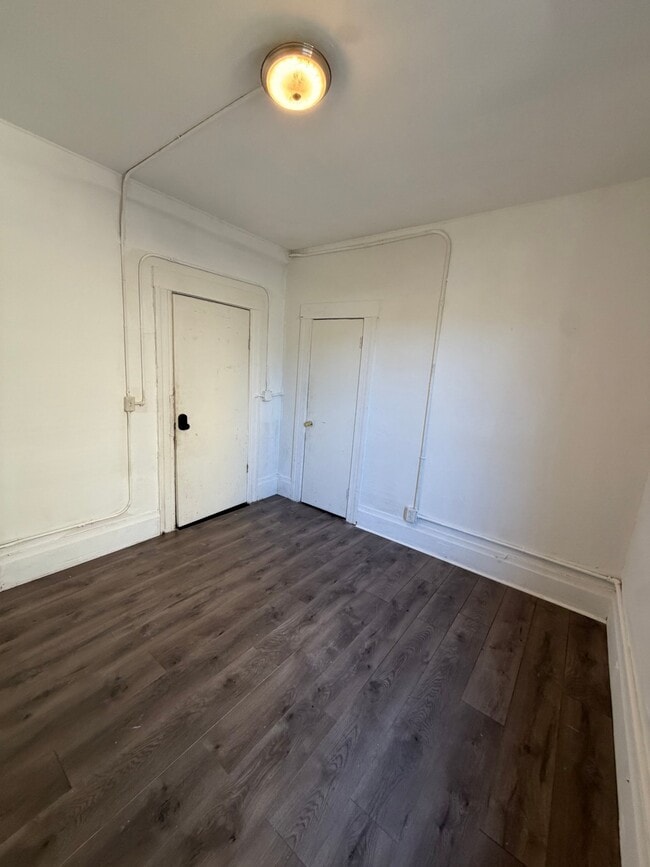 Building Photo - 50 Los Olivos Ave