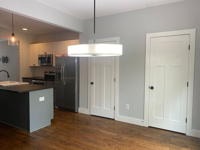 Building Photo - Beautiful 3 Bed 2 Bath in Madison - Newer Construction