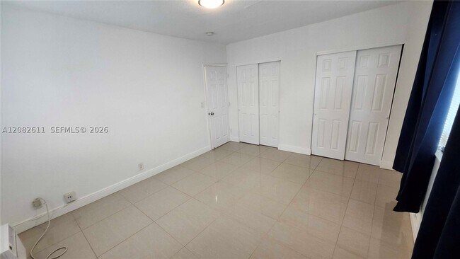 Building Photo - 9770 E Bay Harbor Dr