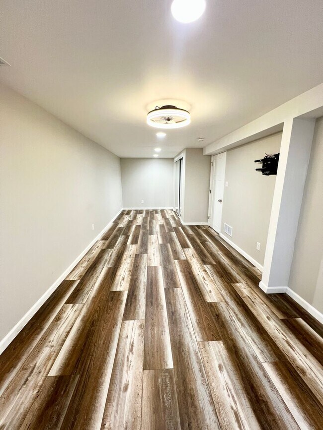 Building Photo - 1515 Mautenne Dr