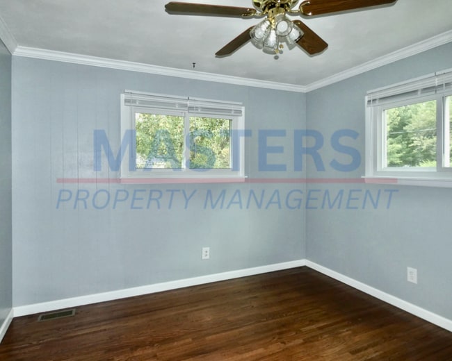 Building Photo - 10477 Mandell Rd