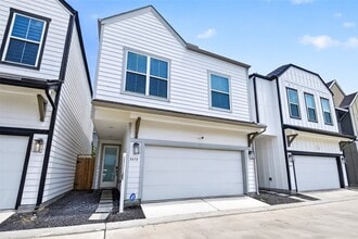 Building Photo - 8458 Berry Green Ln