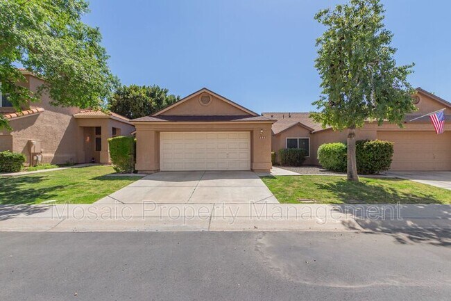 Primary Photo - 1836 N Stapley Dr