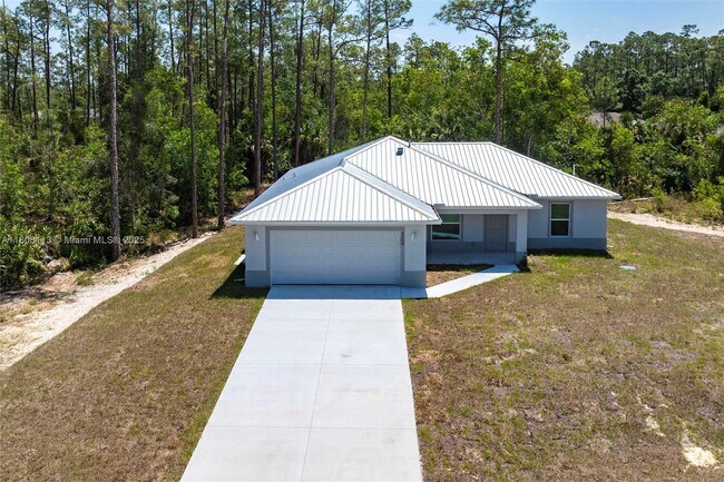 Building Photo - 2006 Rosa Ct