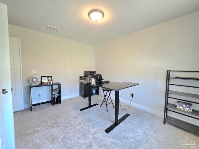 Building Photo - 1813 Leigh Lp