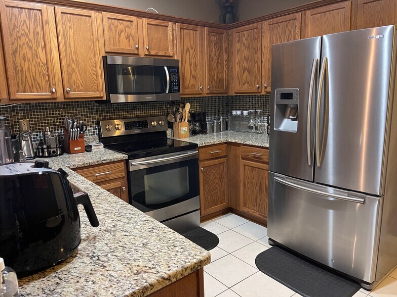 Building Photo - 12718 Country Brook Ln