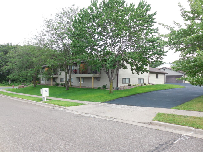 Building Photo - Autumn Ridge Townhomes