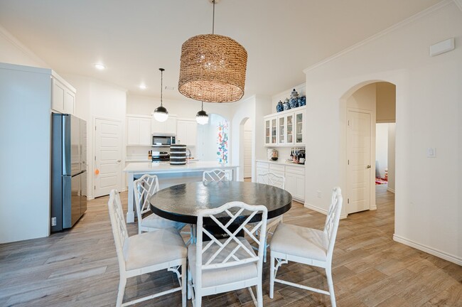 Building Photo - 5401 Constitution Ave