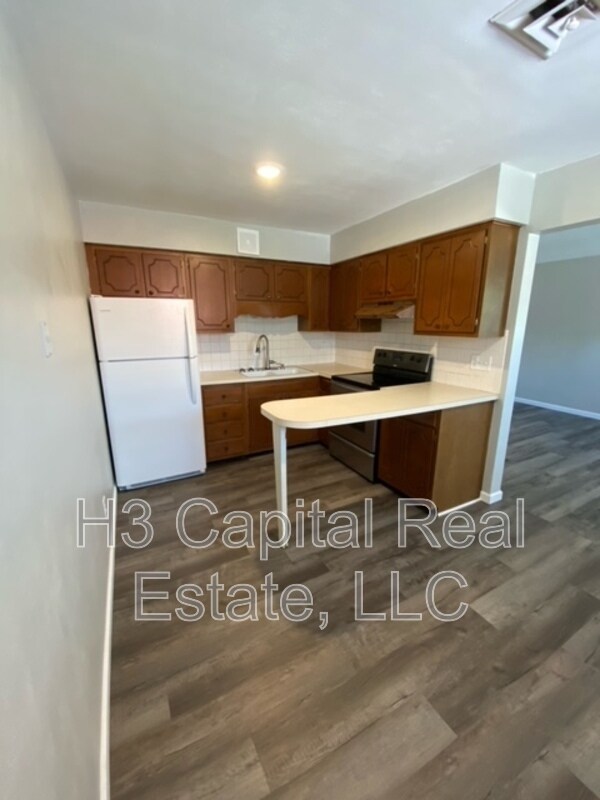 Building Photo - 17 N 44th St