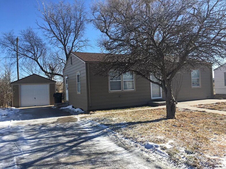 Building Photo - 522 Charlotte Dr