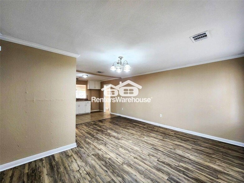 Building Photo - 1013 14th Ave N