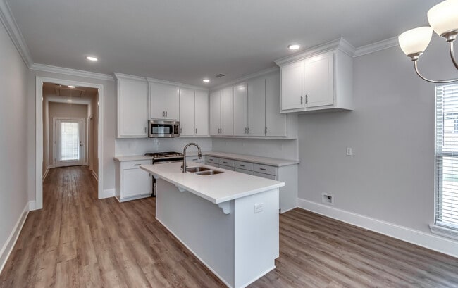 Building Photo - 867 Long Leaf Cir