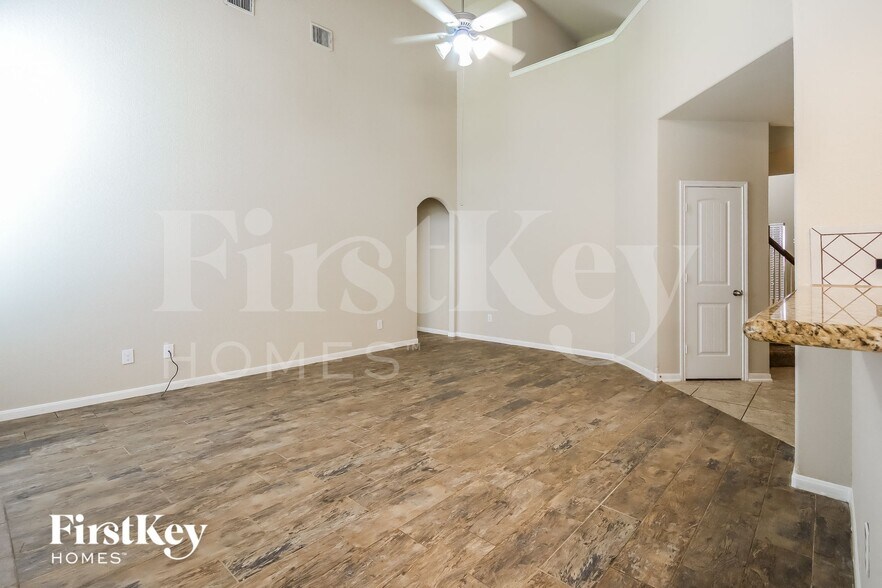 Building Photo - 15726 W Chamfer Way