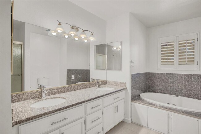 Building Photo - 3980 Delos Dr