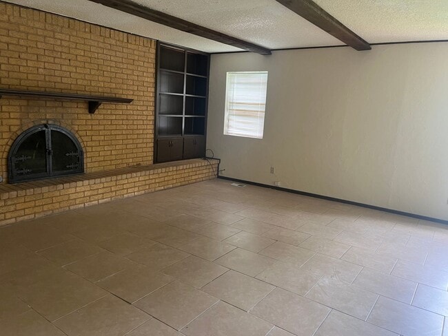 Building Photo - 6810 Lancer Ln