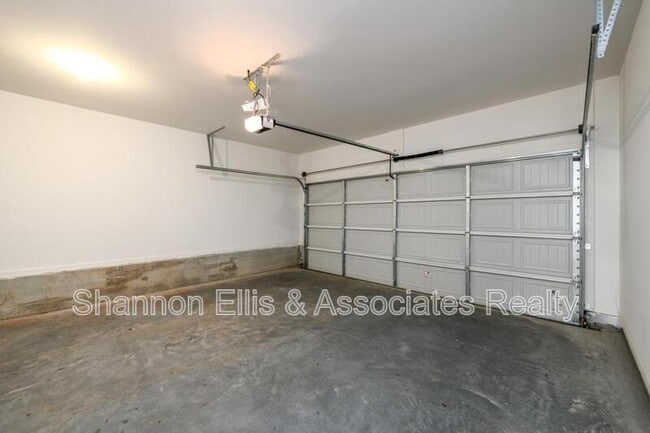 Building Photo - 2559 Adventure Wy