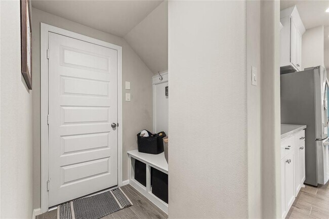 Building Photo - 16334 Silver Emperor St