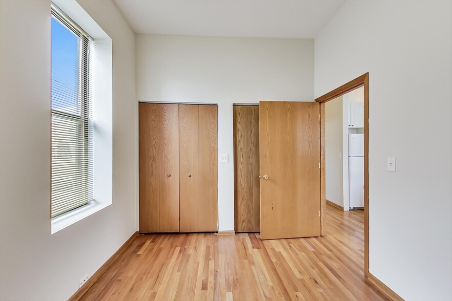 Building Photo - 1769 N Clybourn Ave