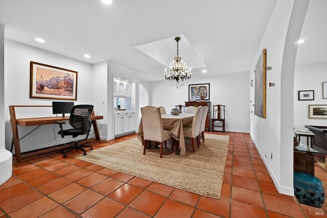 Building Photo - 15644 Arnold Dr