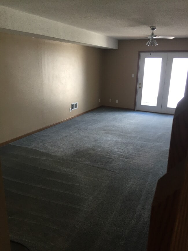 Building Photo - 1240 Daleview Dr