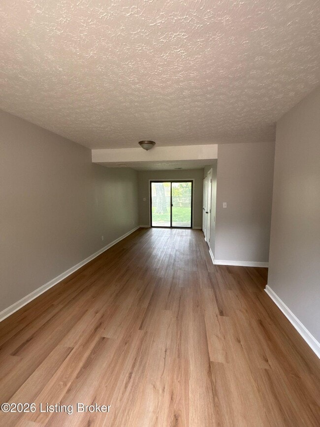 Building Photo - 418 Lyndon Ln