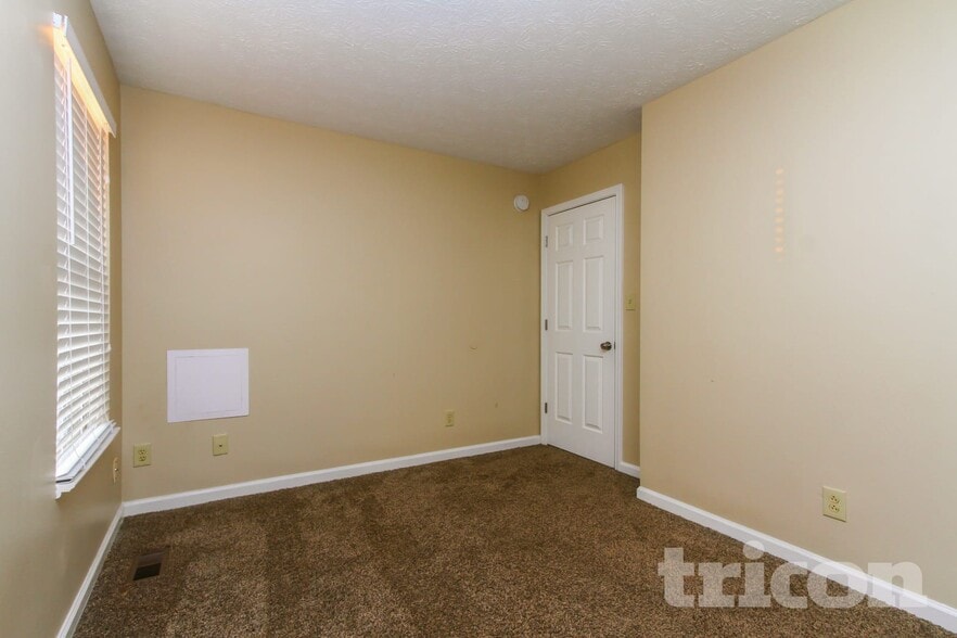 Building Photo - 3713 Mechanicsburg Dr