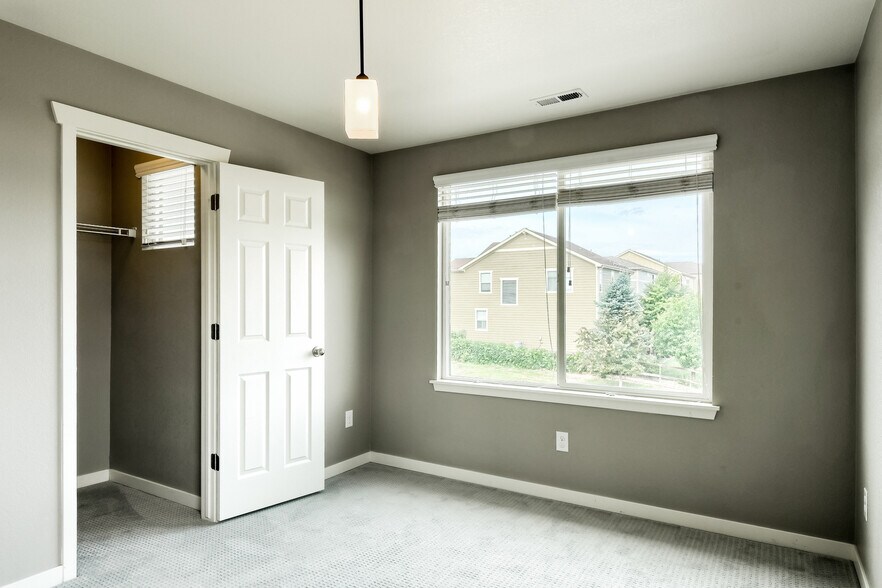 Building Photo - 11554 Yellow Daisy Dr