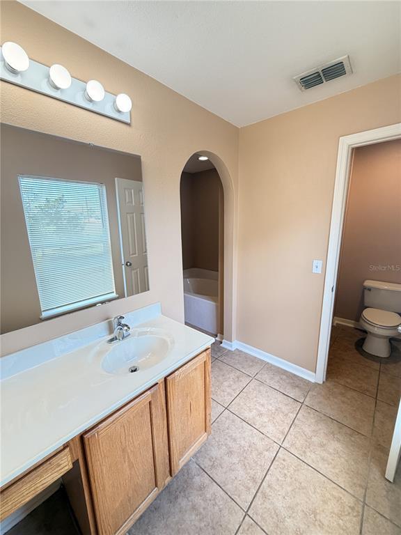 Building Photo - 4 Princess Geraldine Pl