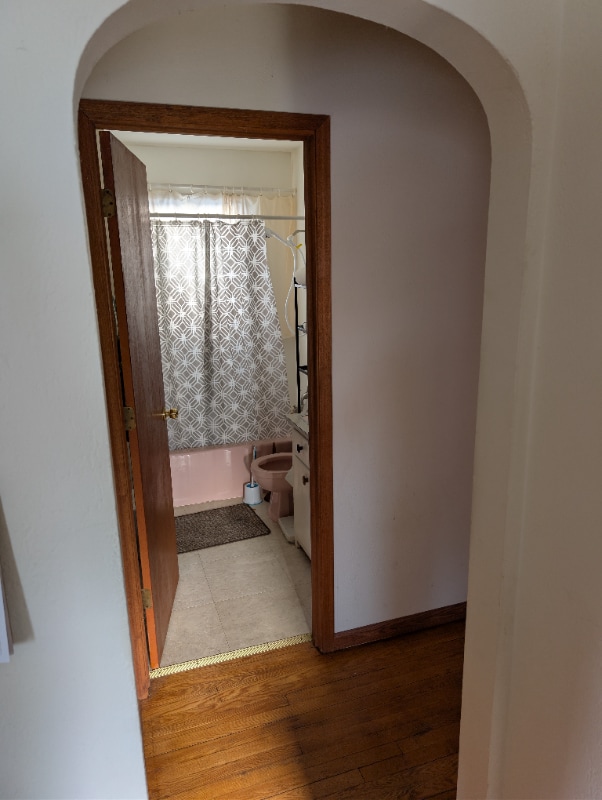 Building Photo - 3512 Fenwick Ave