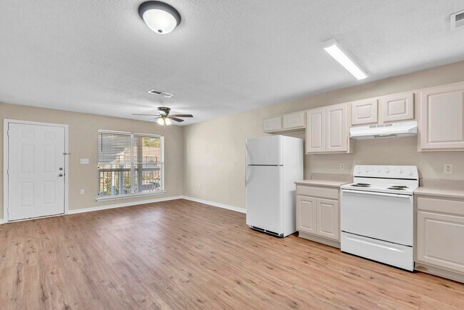 Building Photo - 771 Rockport Ct