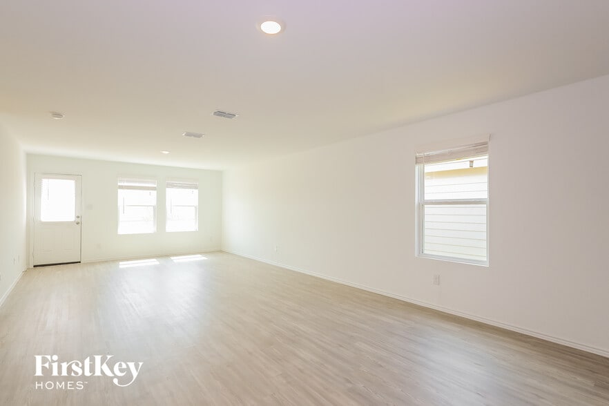 Building Photo - 1222 Kiskadee Wy