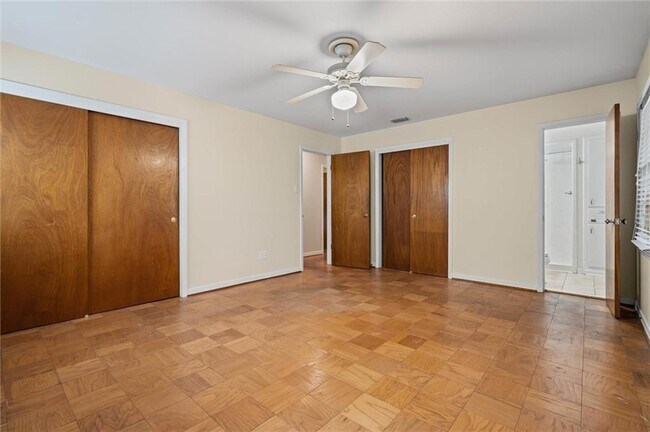 Building Photo - 5510 Gaillard Dr