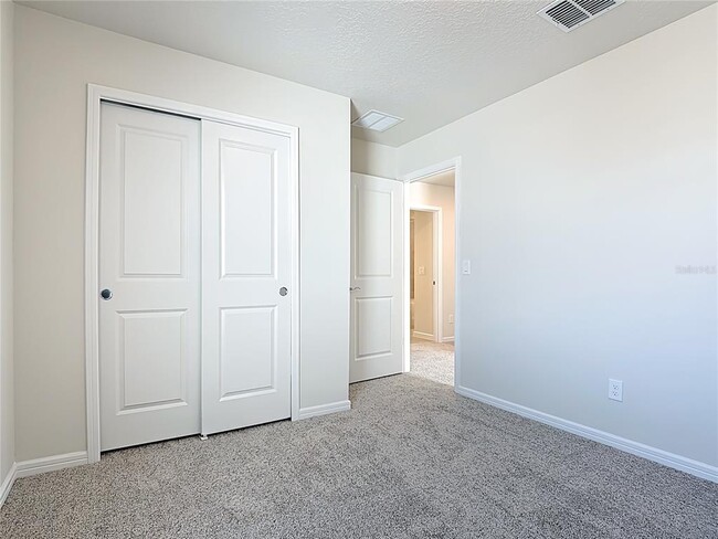 Building Photo - 2233 Southbury Dr