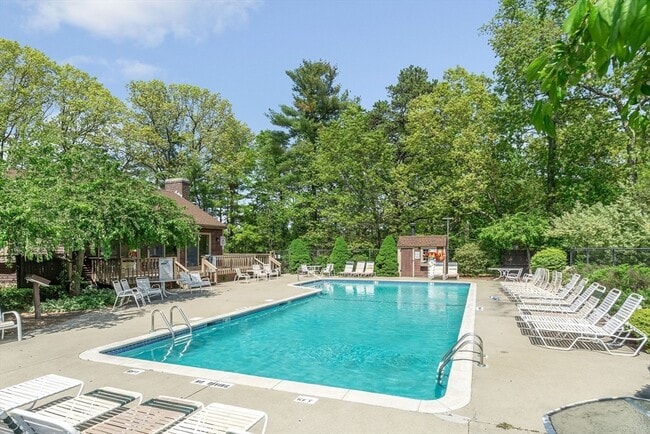 Building Photo - A 11 Scotty Hollow Dr